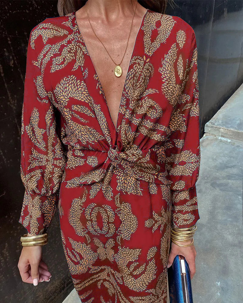Dineke - Elegant dress with long sleeves and floral print