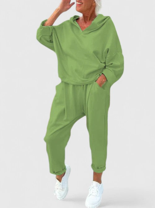 Clara | Comfortable Hooded Sweatshirt Set