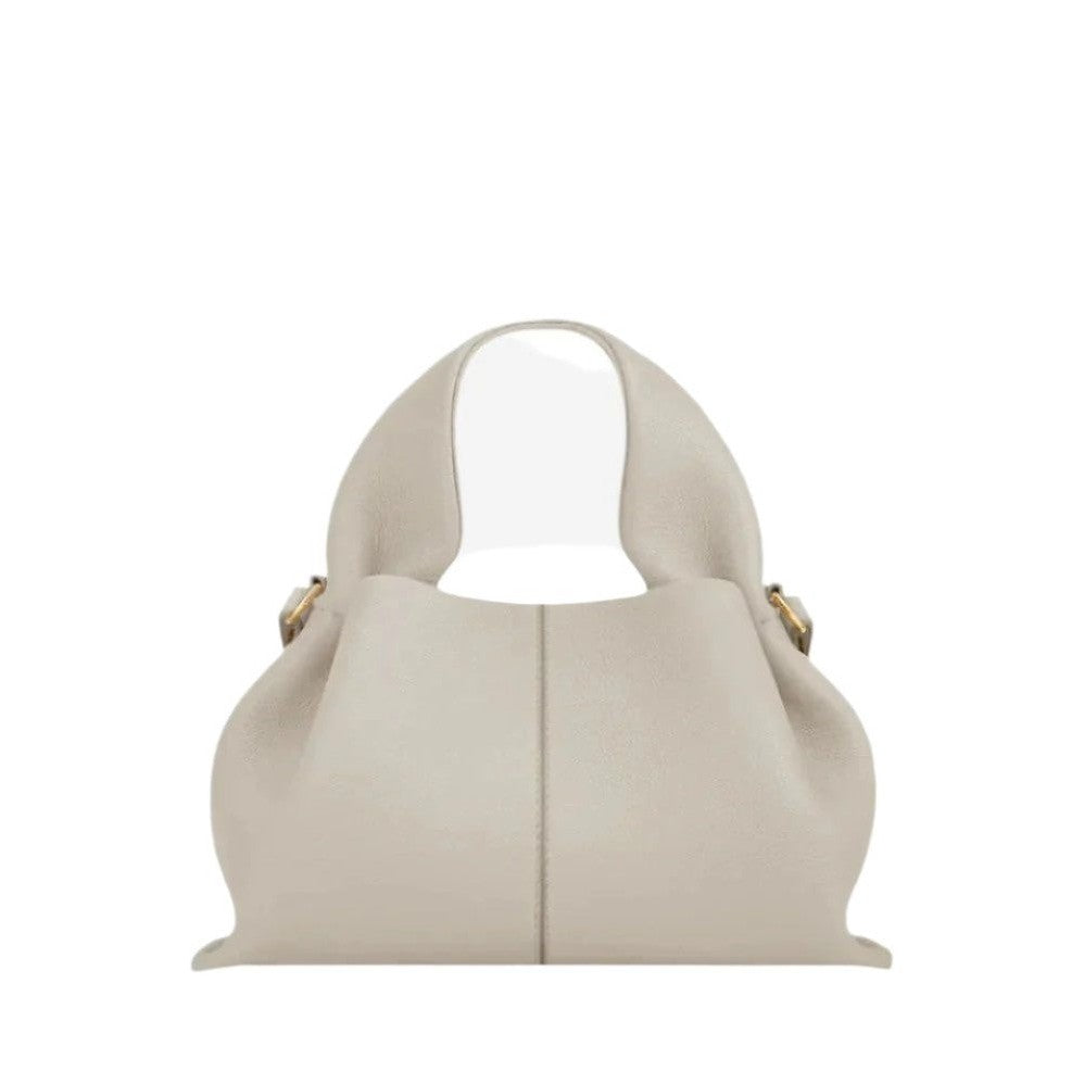Clara | Stylish Travel Companion
